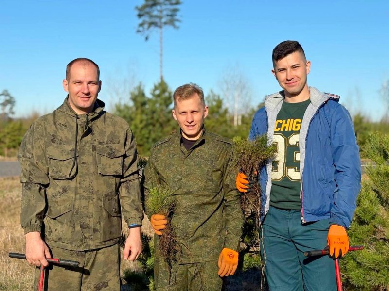 За зеленое будущее Зельвенский РОЧС присоединился к республиканской акции Дай лесу новае жыццё